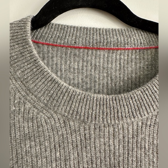 Alex Mill Jordan Sweater in Lightweight Cashmere - Picture 3 of 9